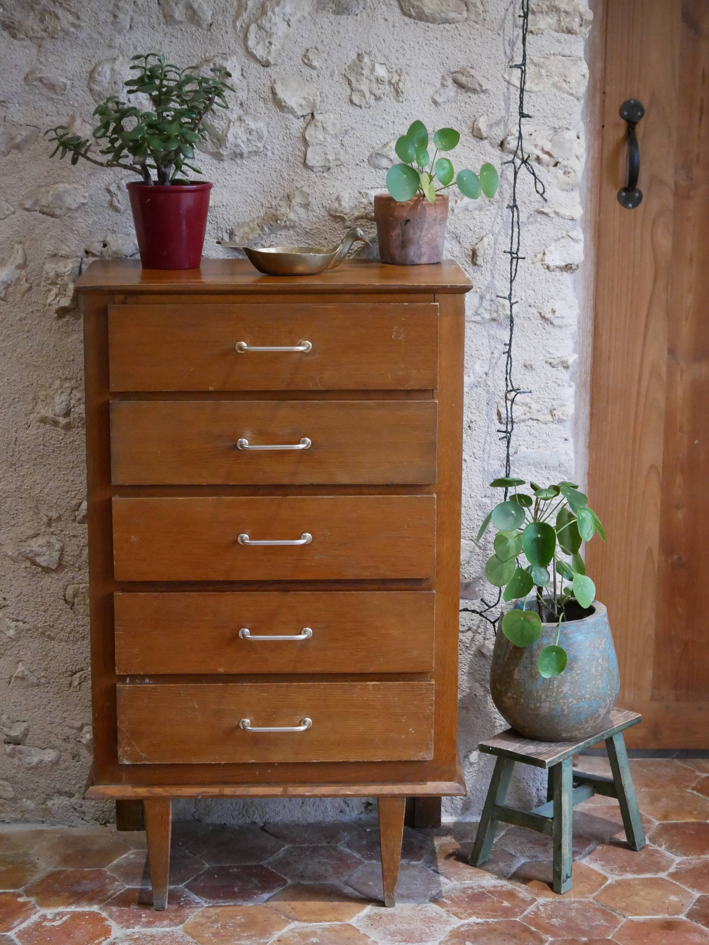 Chiffonnier dresser