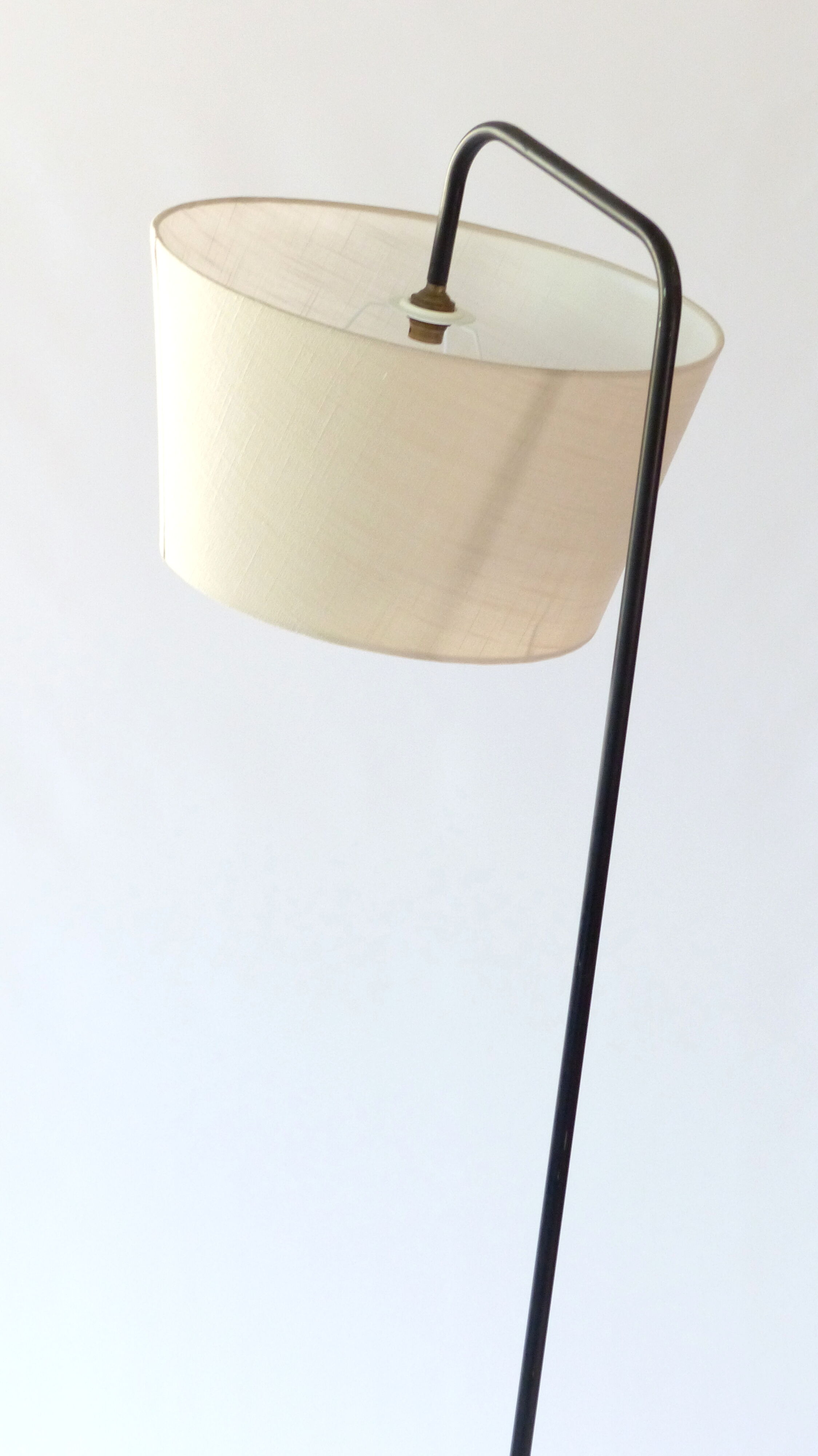 Shuttle pattern lamppost