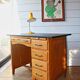 Bureau à caisson années 60.