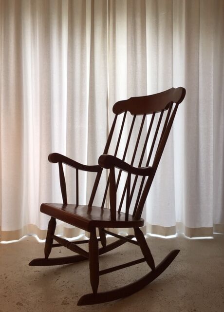 Rocking chair in blond wood