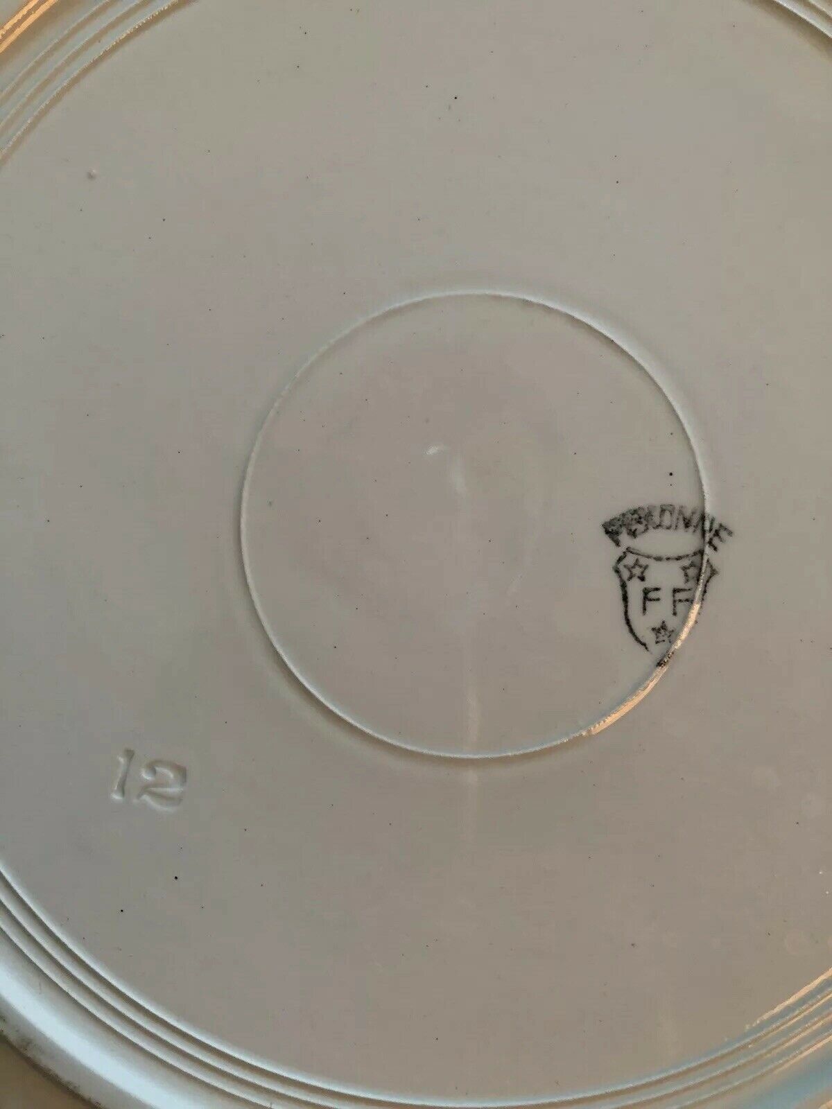 Pexonne FF XIX eme white earthenware dish