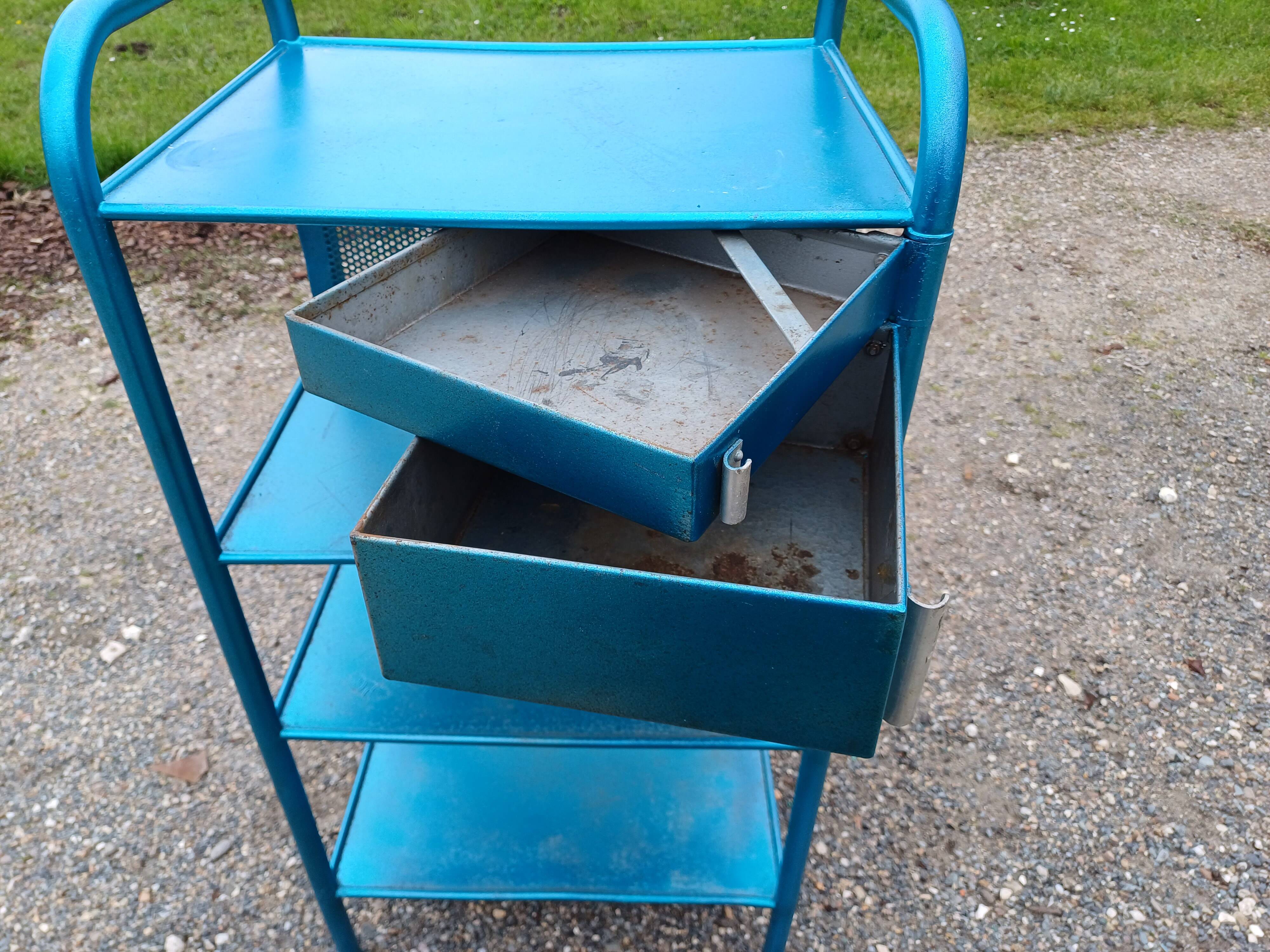 Industrial Iron Furniture Heliolith