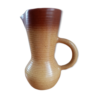 Digoin sandstone carafe