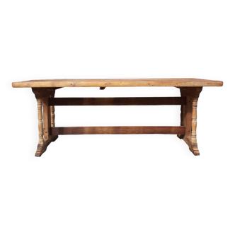 Louis XIII table