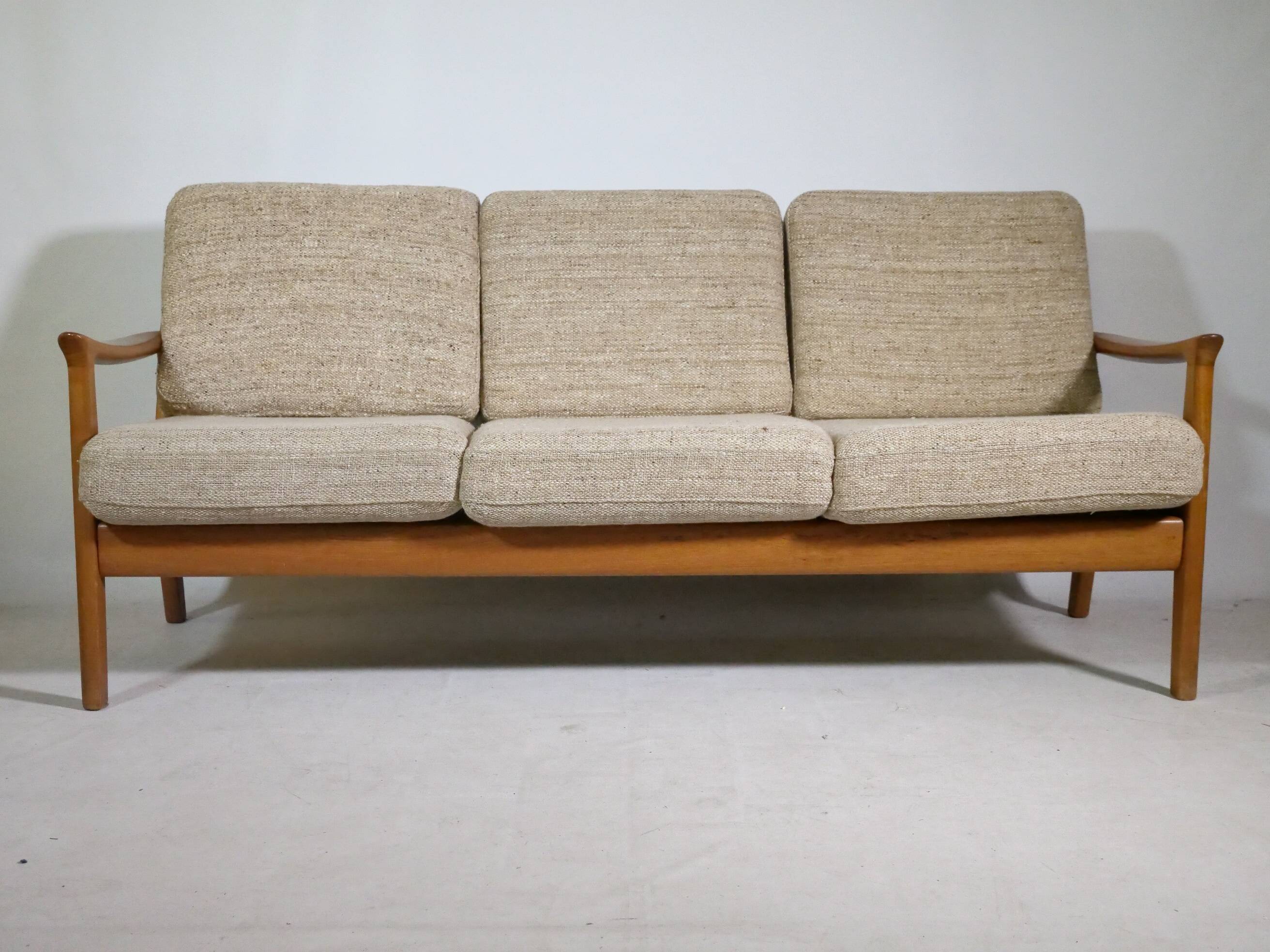 Canapé 3 places design danois en teck par KS Möbler, années 1960