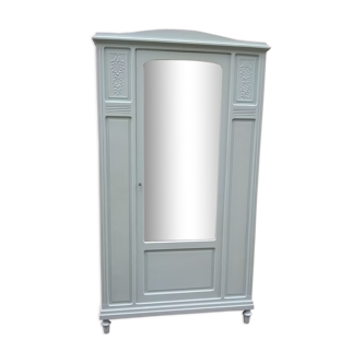 Mint parisian cabinet