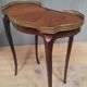 Table rognon en plaquage style Louis XV