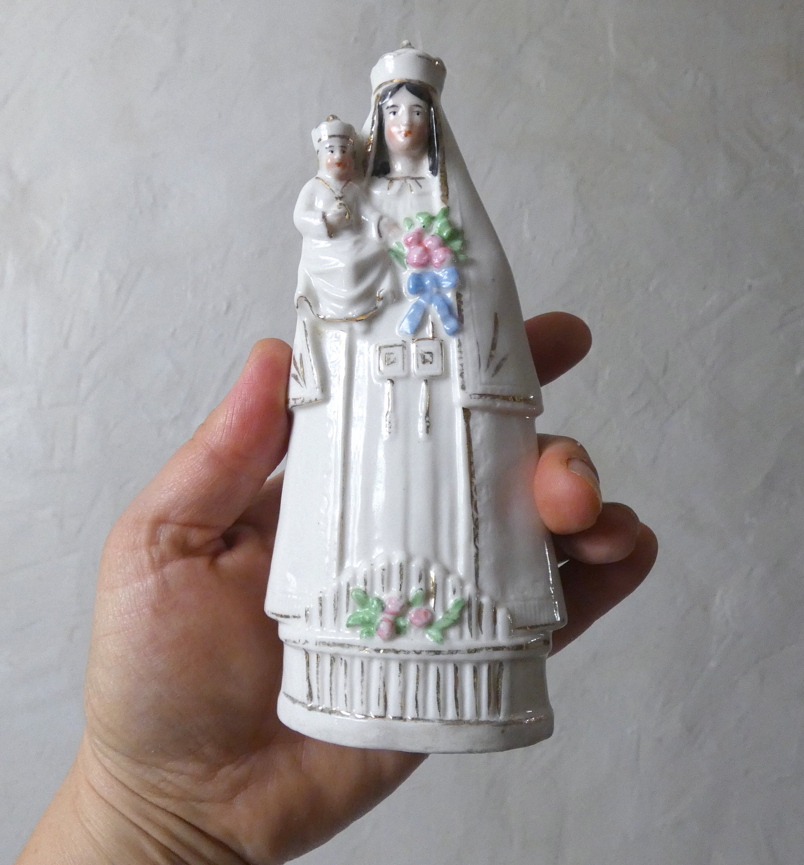 Old porcelain statue of the Virgin Mary, Notre Dame, 16.5 cm.
