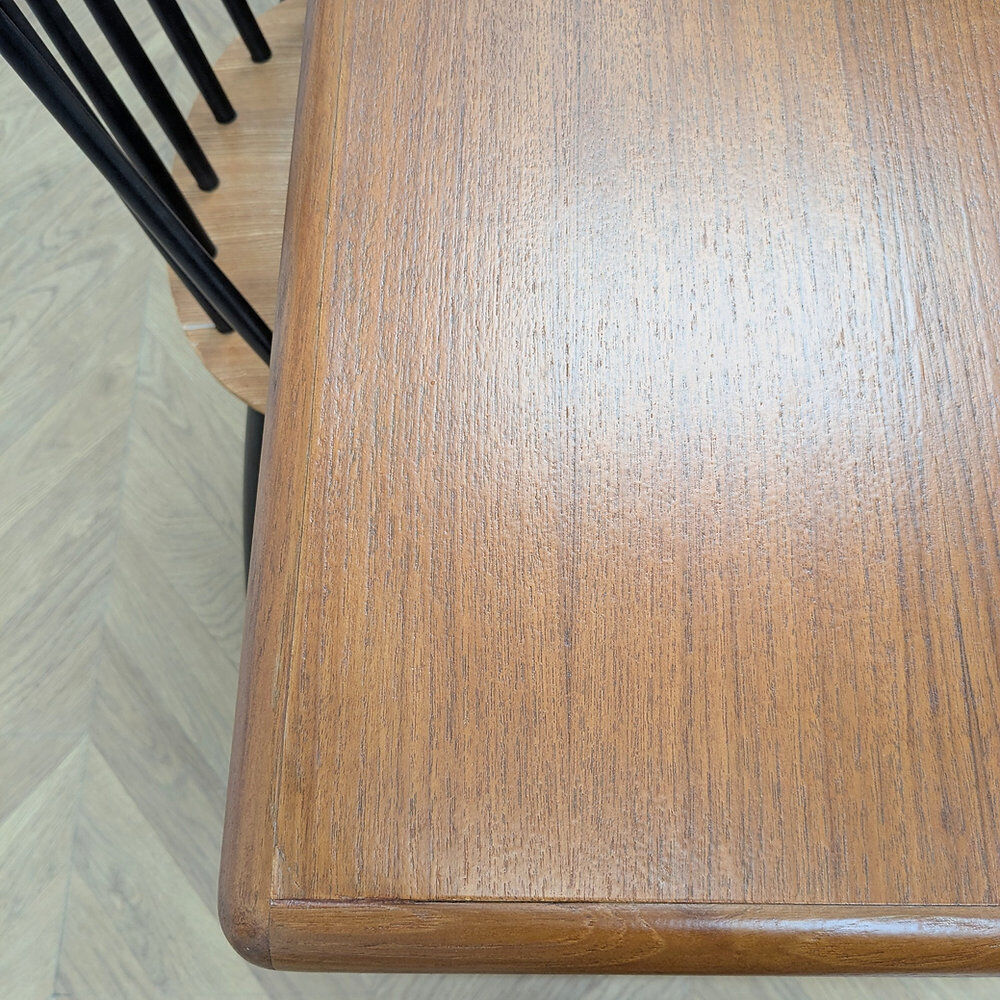 Table manger scandinave
