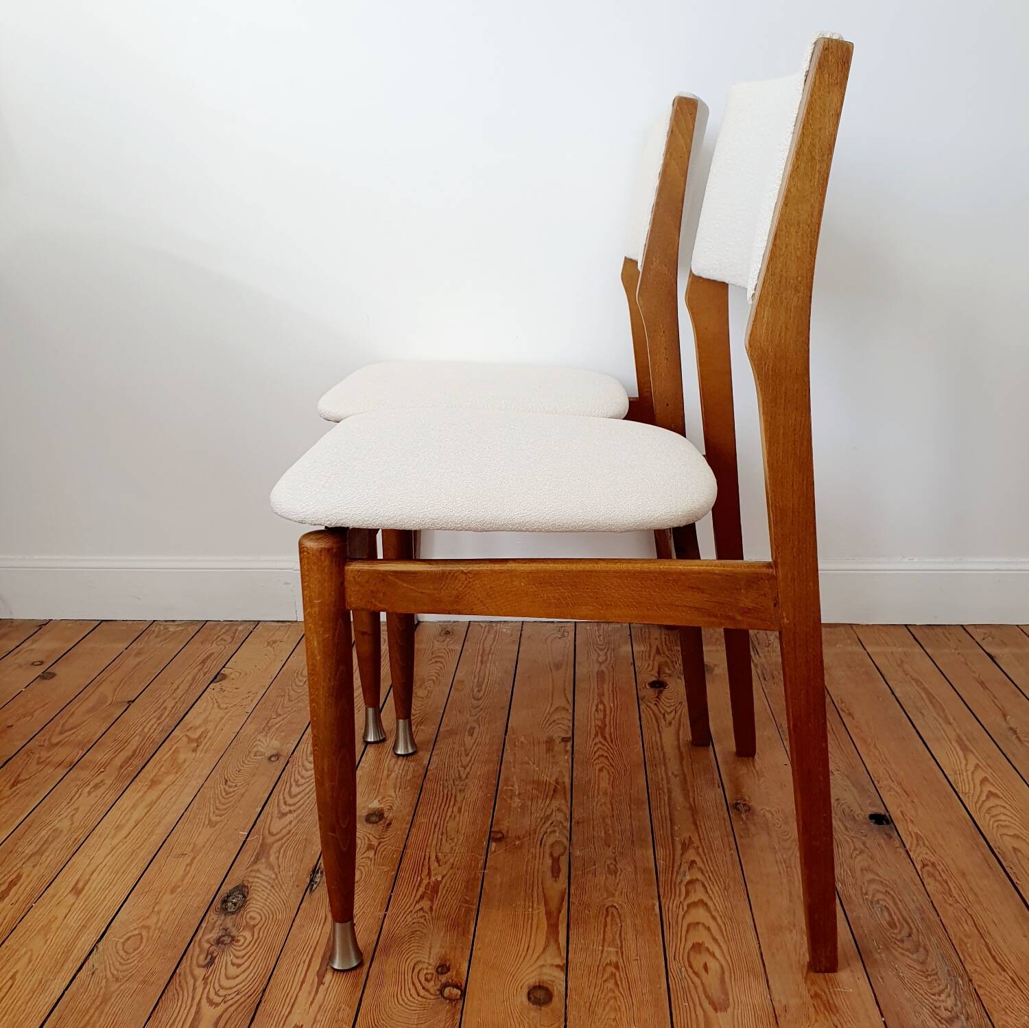 Paire de chaises années 50