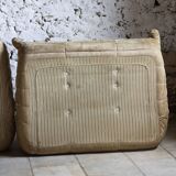 Canapé Togo 4 places en velours beige par Michel Ducaroy, Ligne Roset, 1973