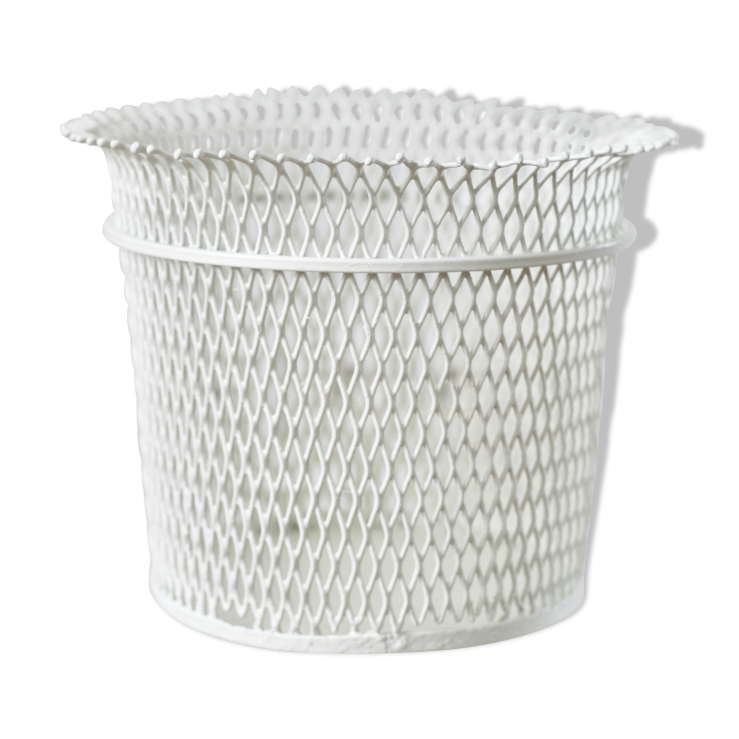 Mathieu Matégot's dish, France, cicra 1950