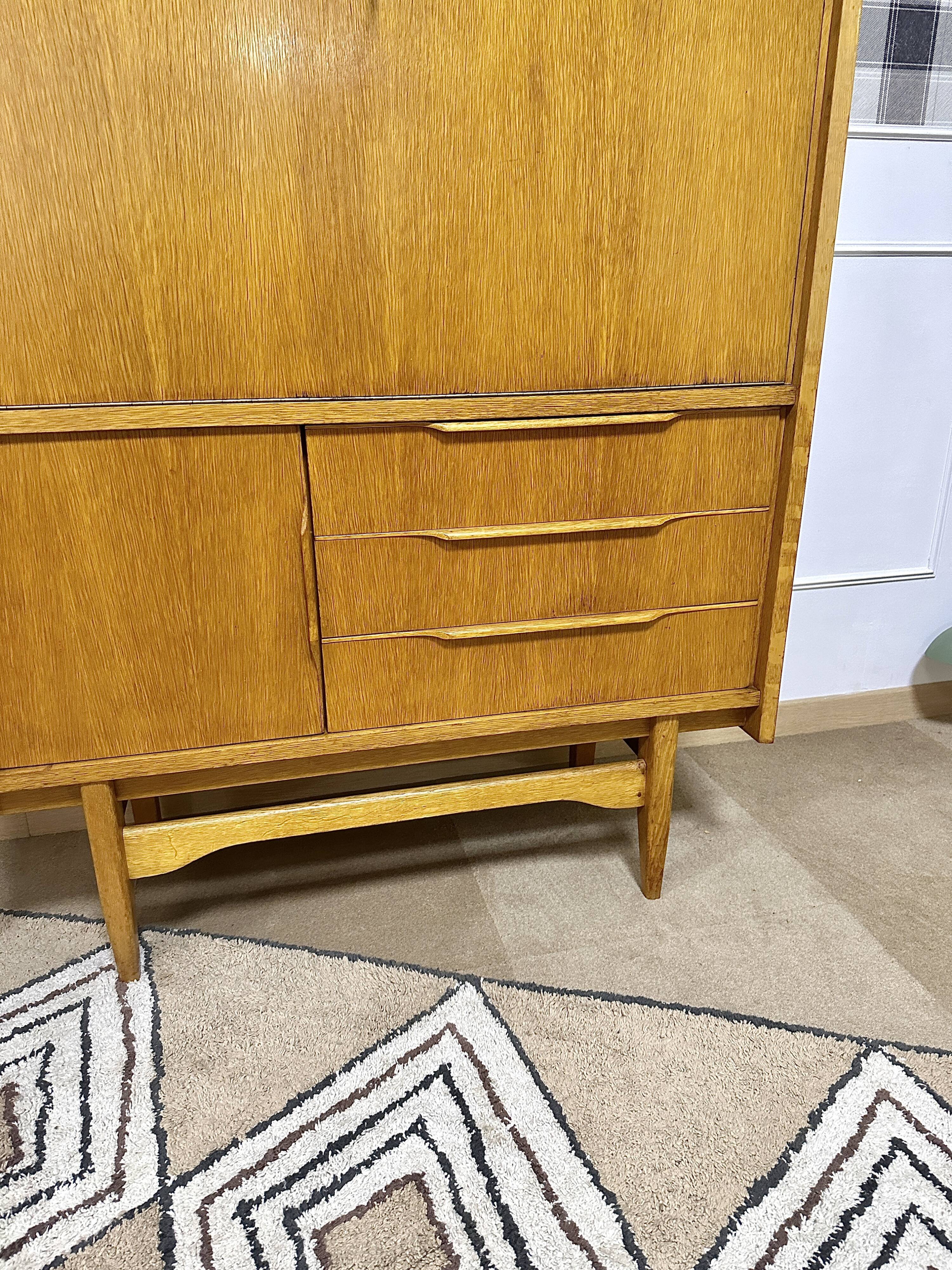 Scandinavian Secretary