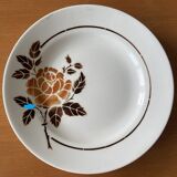 8 antique flat plates in Saint-Amand earthenware (Nord)