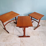 Ensemble de 3 tables gigognes en teck G-plan, années 1960