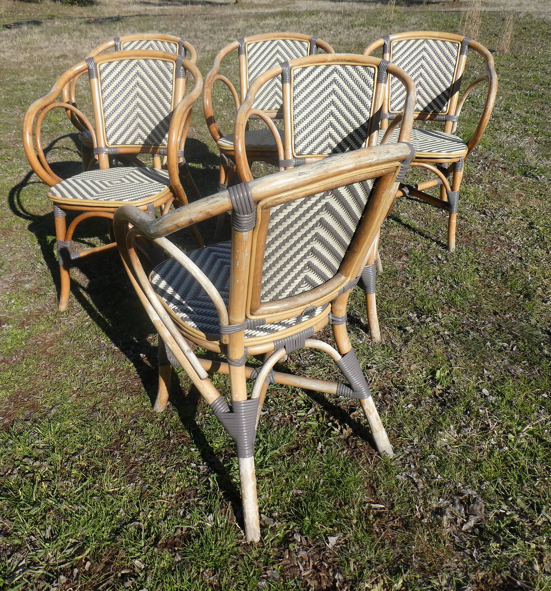 Lot de 6 fauteuils bistrot de terrasse en rotin type "parisienne"