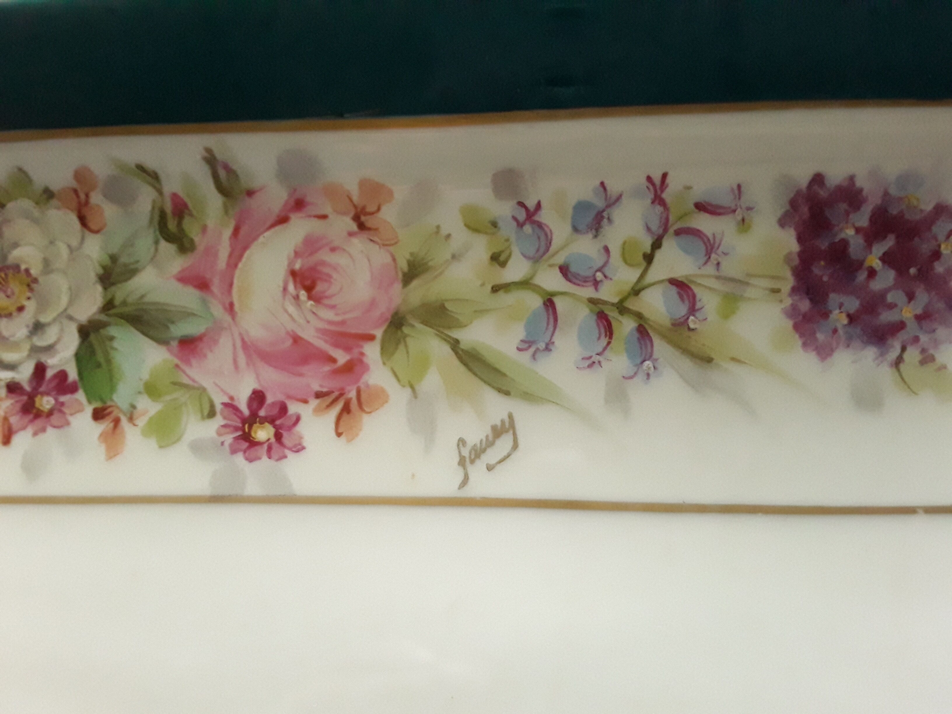 Vintage cake dish in Limoges porcelain