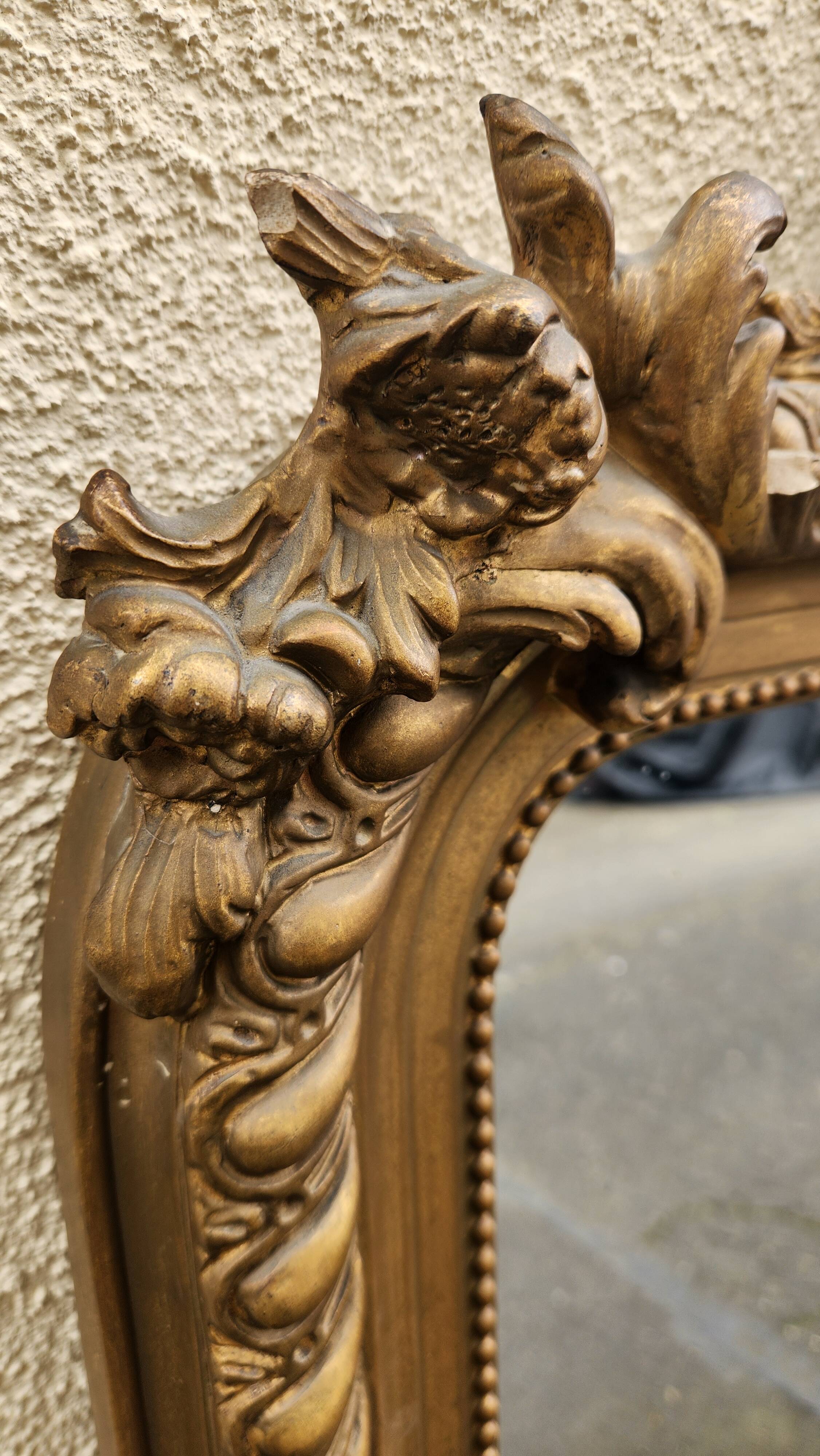 Ancien miroir doré style Louis XVI