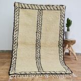 Moroccan carpet 170x105cm