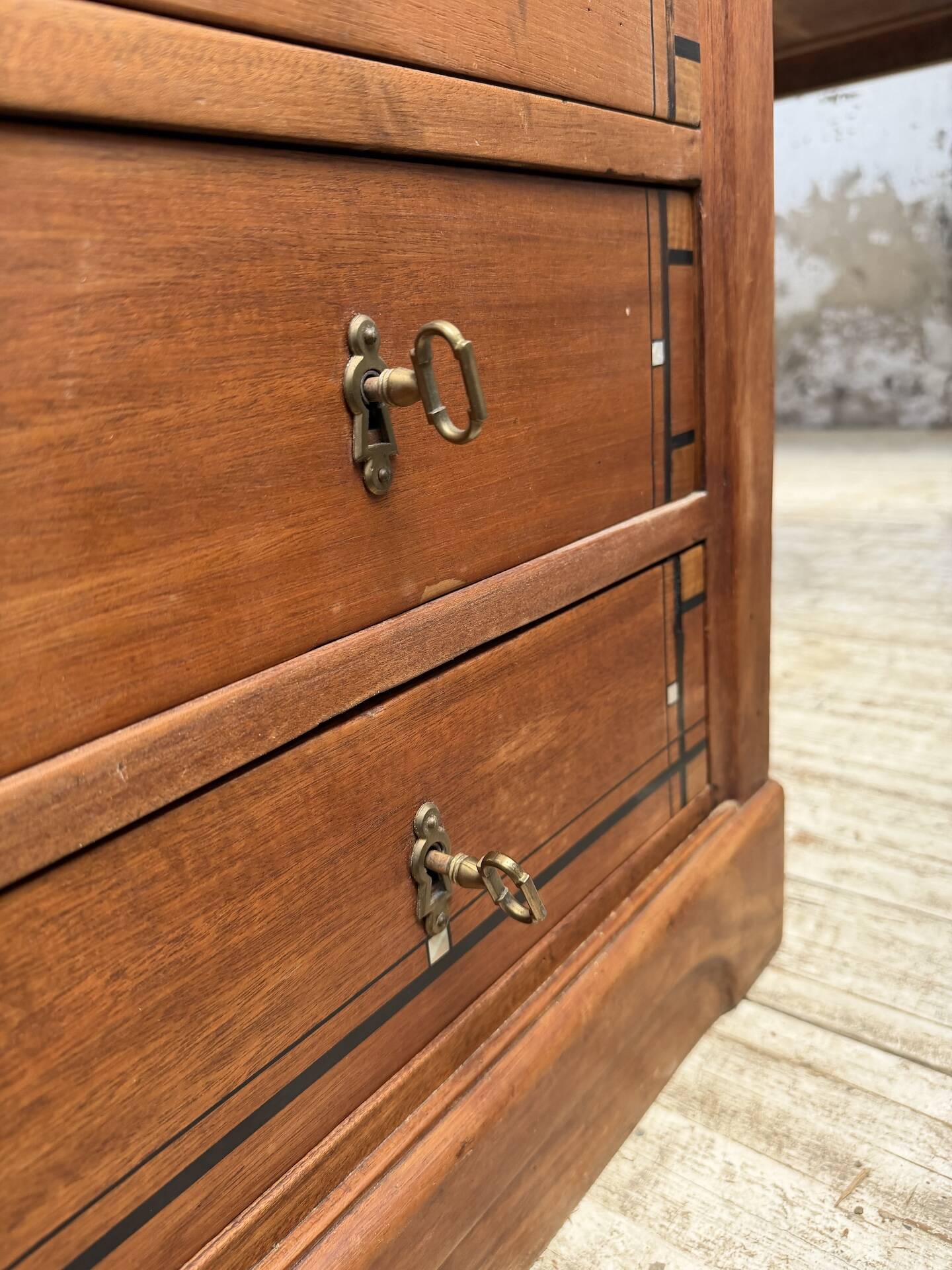 Double-sided walnut counter desk 1900