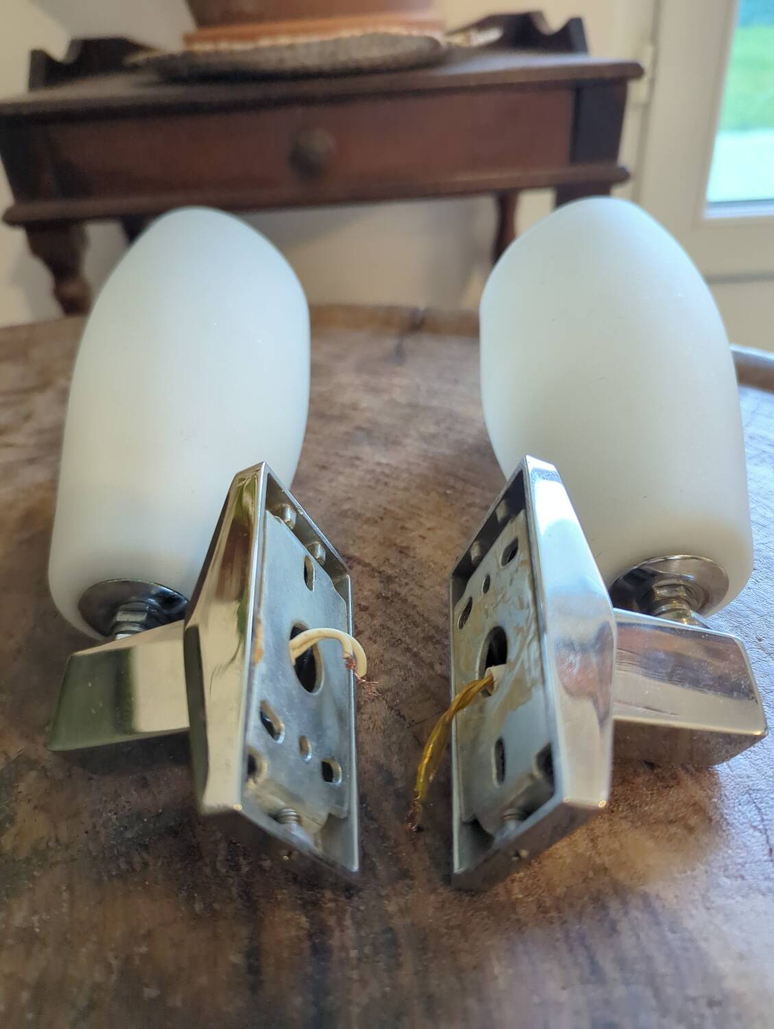 Pair of Verde Nilo wall lights 1970