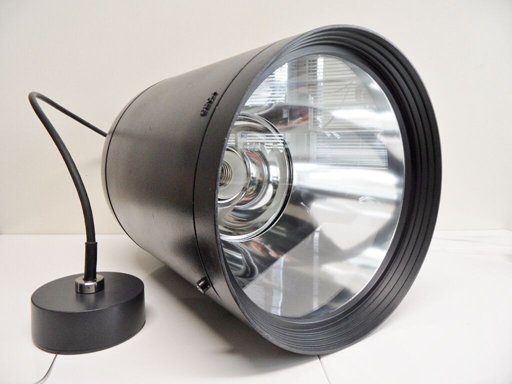 Hanging spotlights for halogen Bega