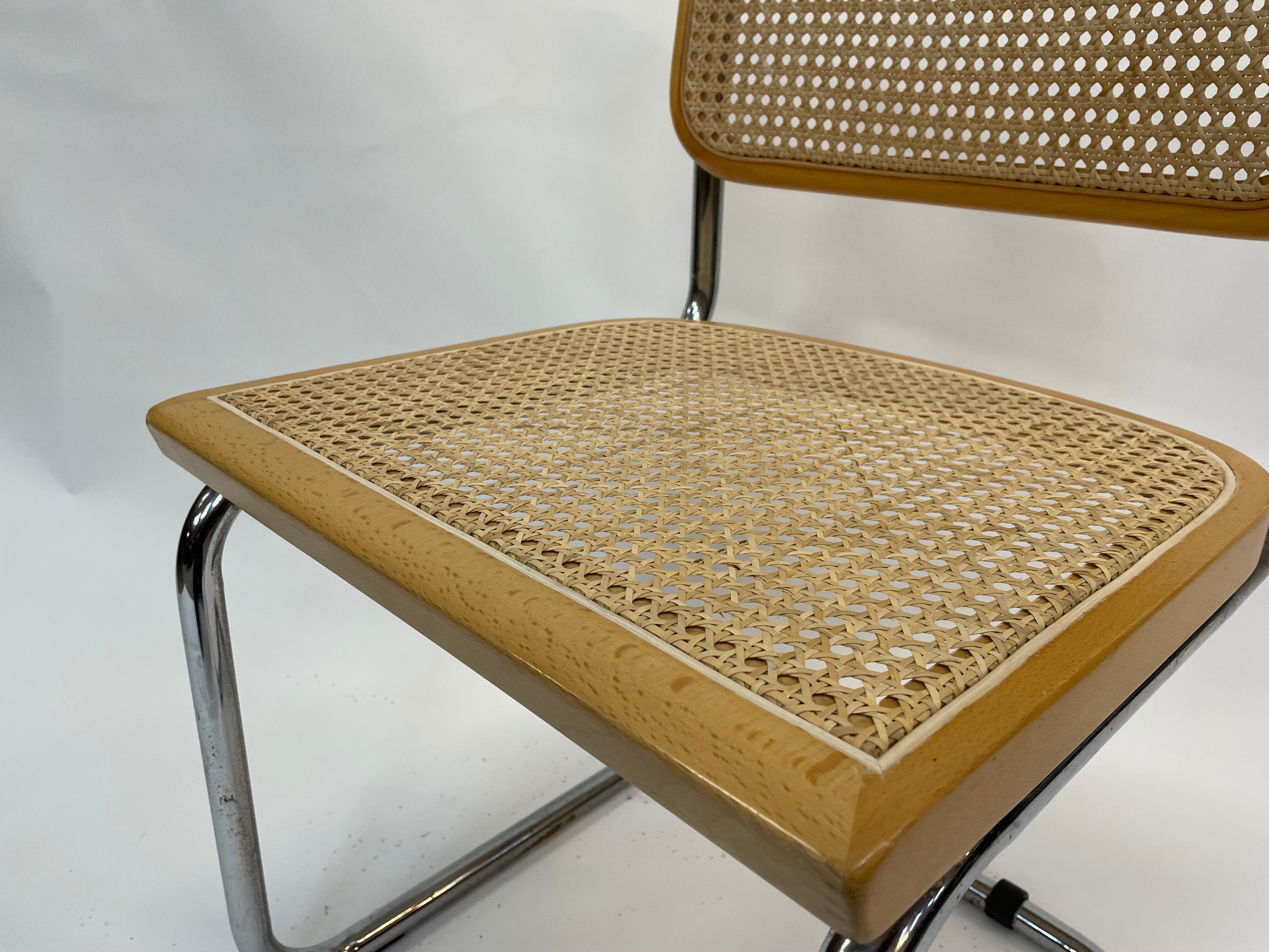 Chaise Cesca modèle b32 en chrome de Marcel Breuer