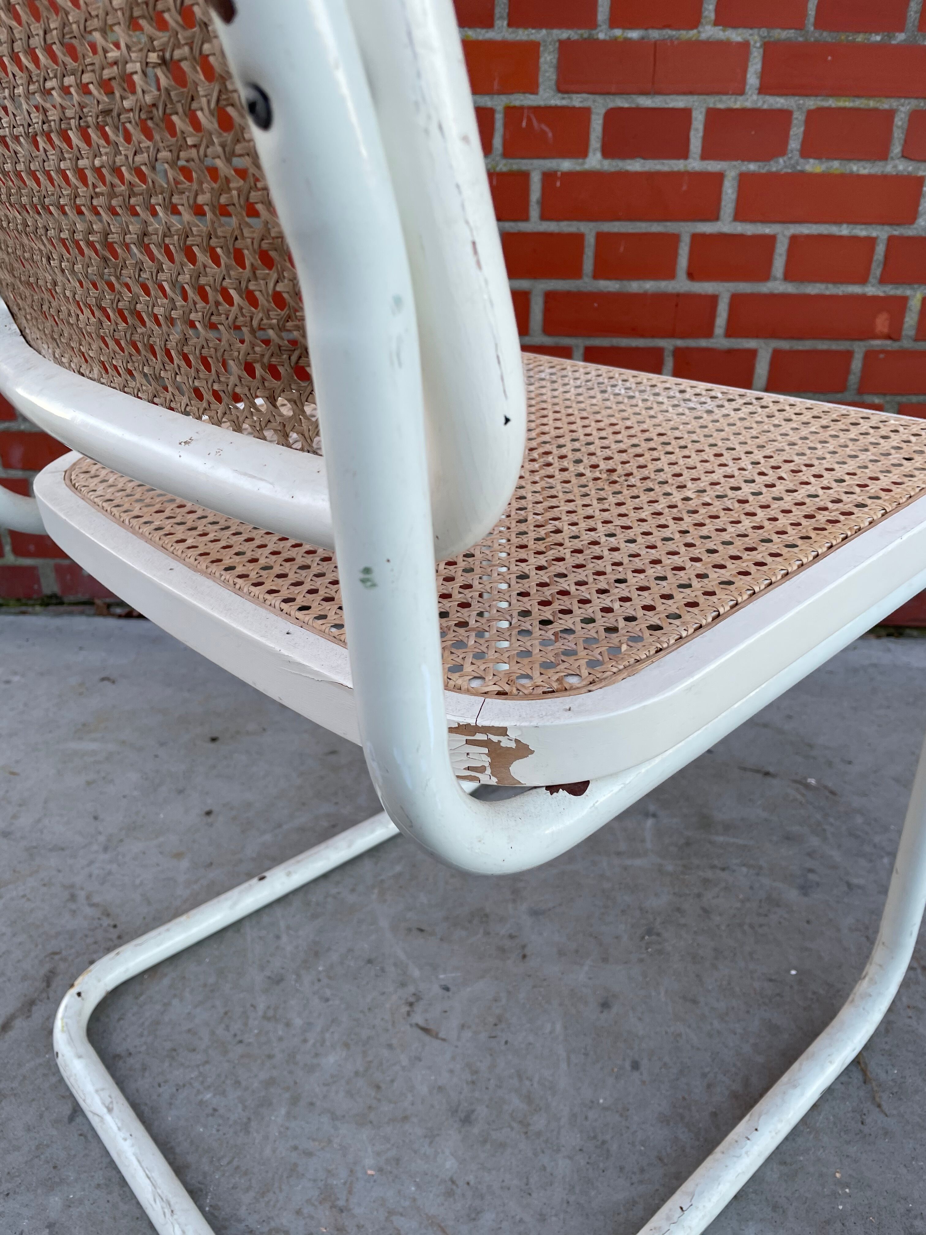 Cesca design chair b32 model white