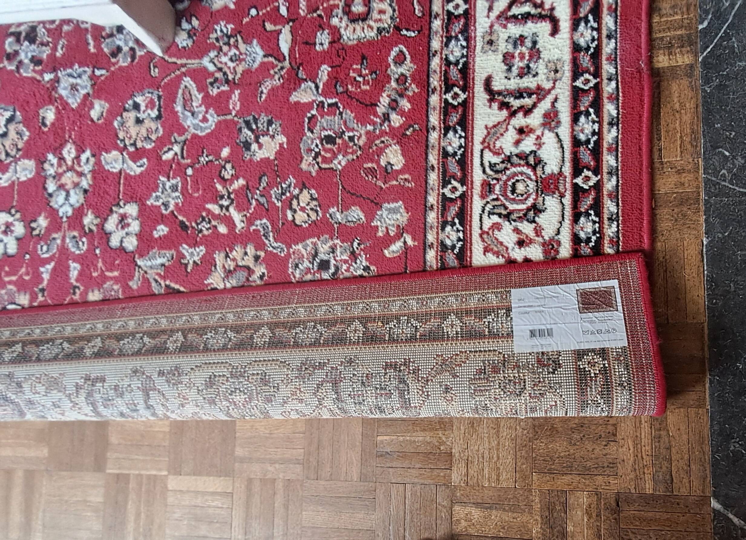 Rug Machine made rectangular Belgium 1990
