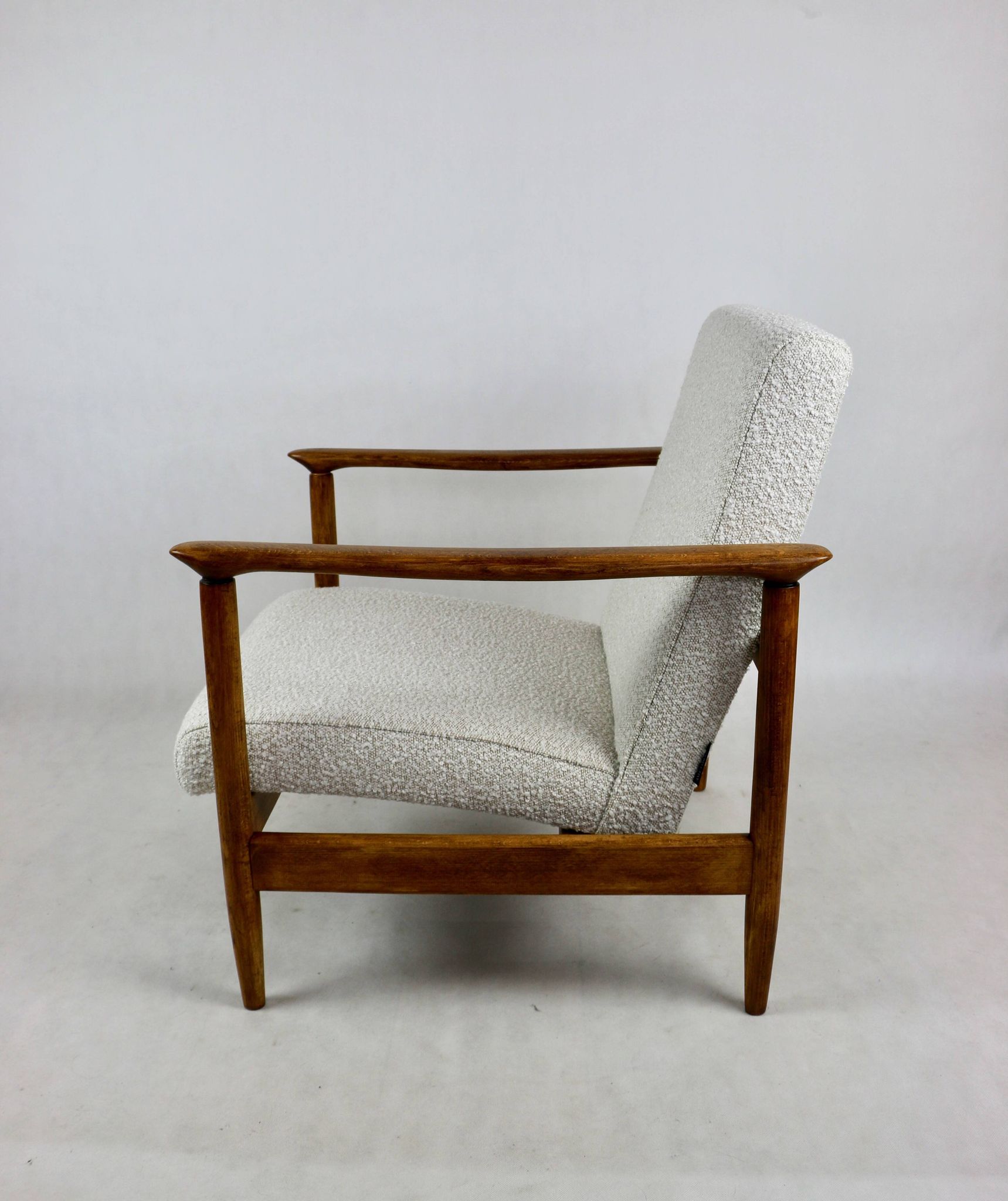 GFM-142 armchair, design by Edmund Homa from the 70s, white ivory boucle - 2 pieces available