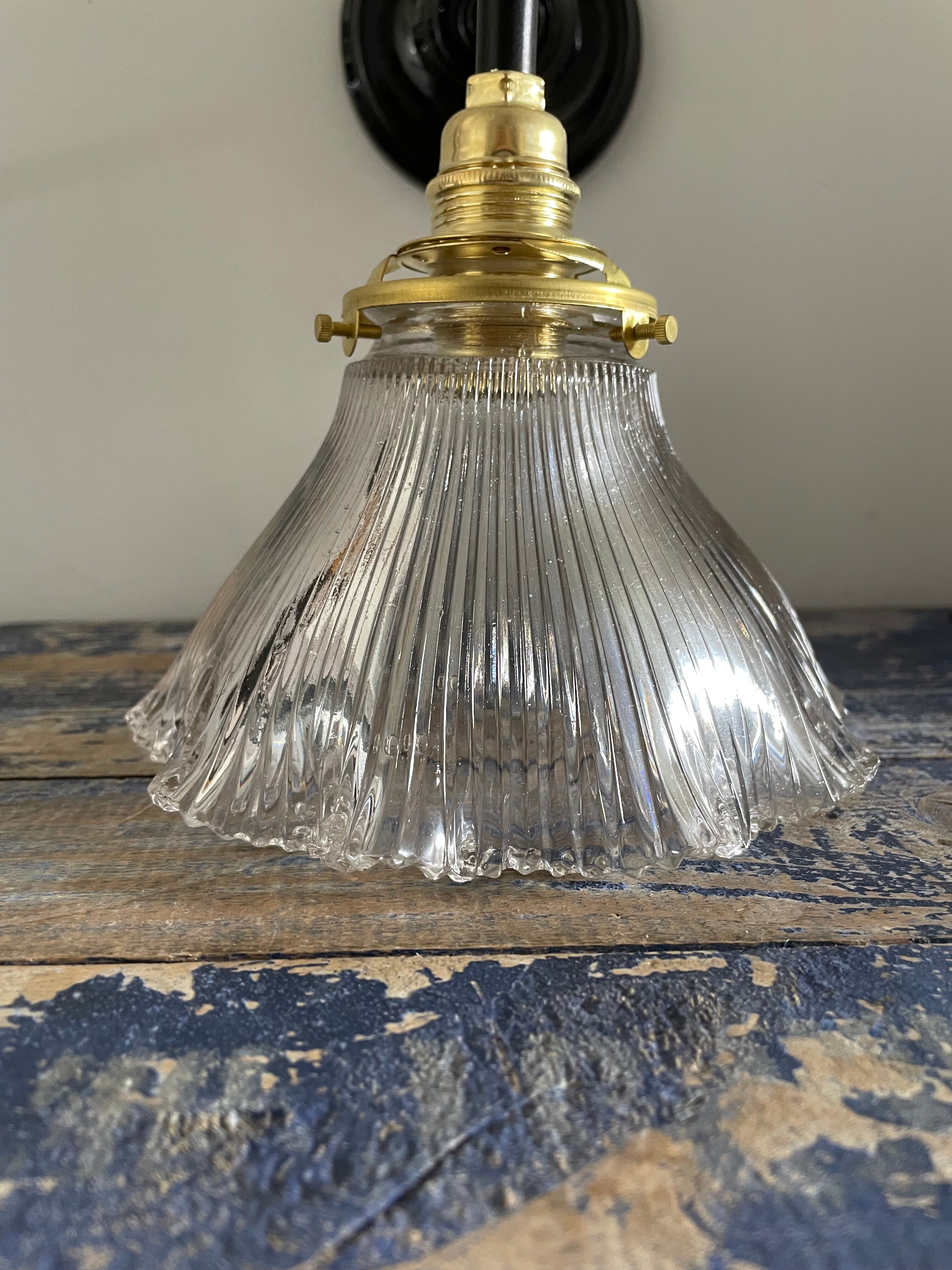 Applique vintage en verre holophane