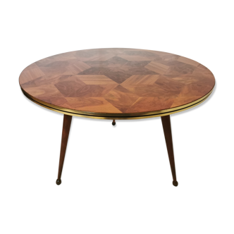 Round tripod coffee table compass foot