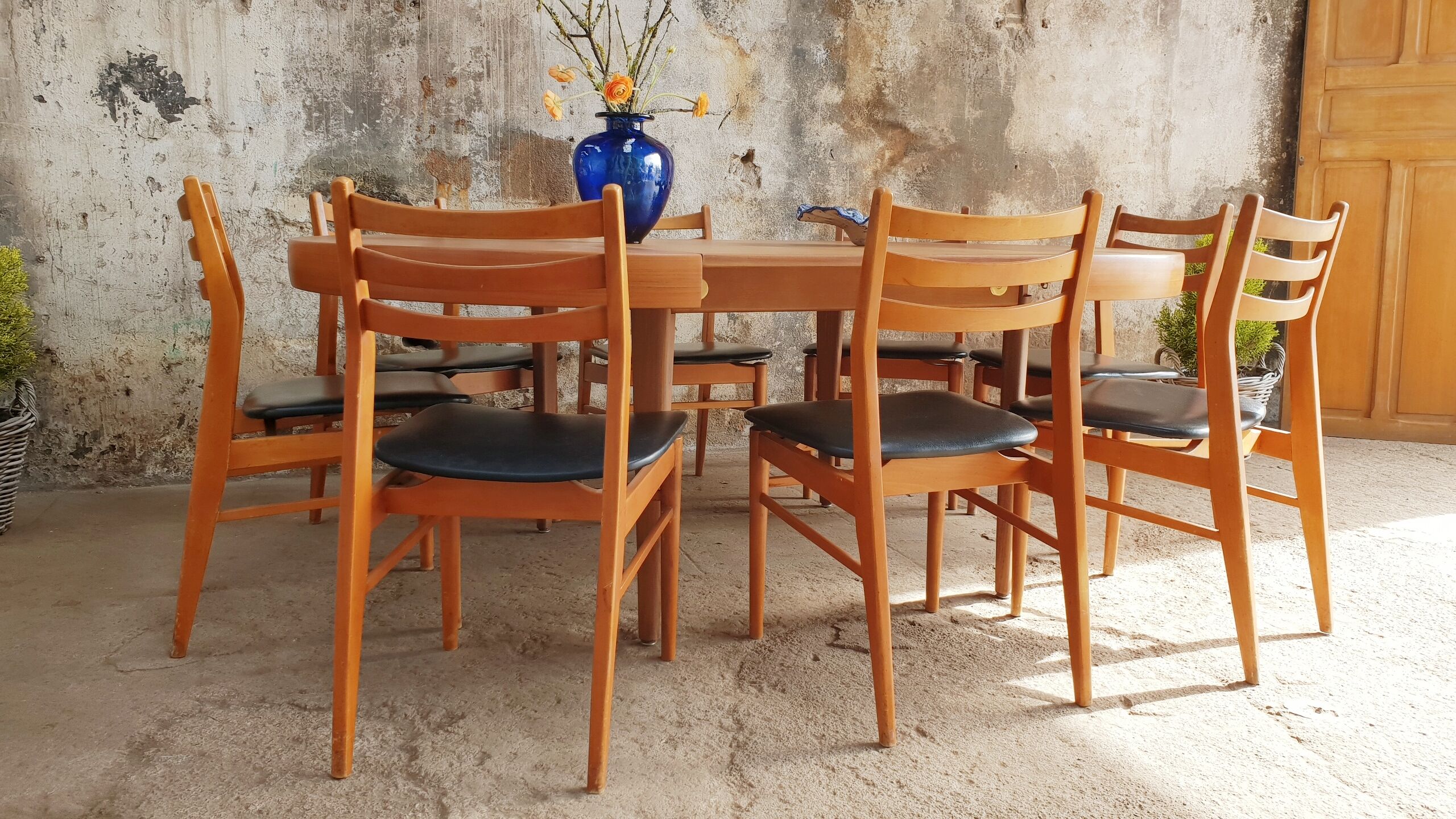 Table ronde scandinave extensible