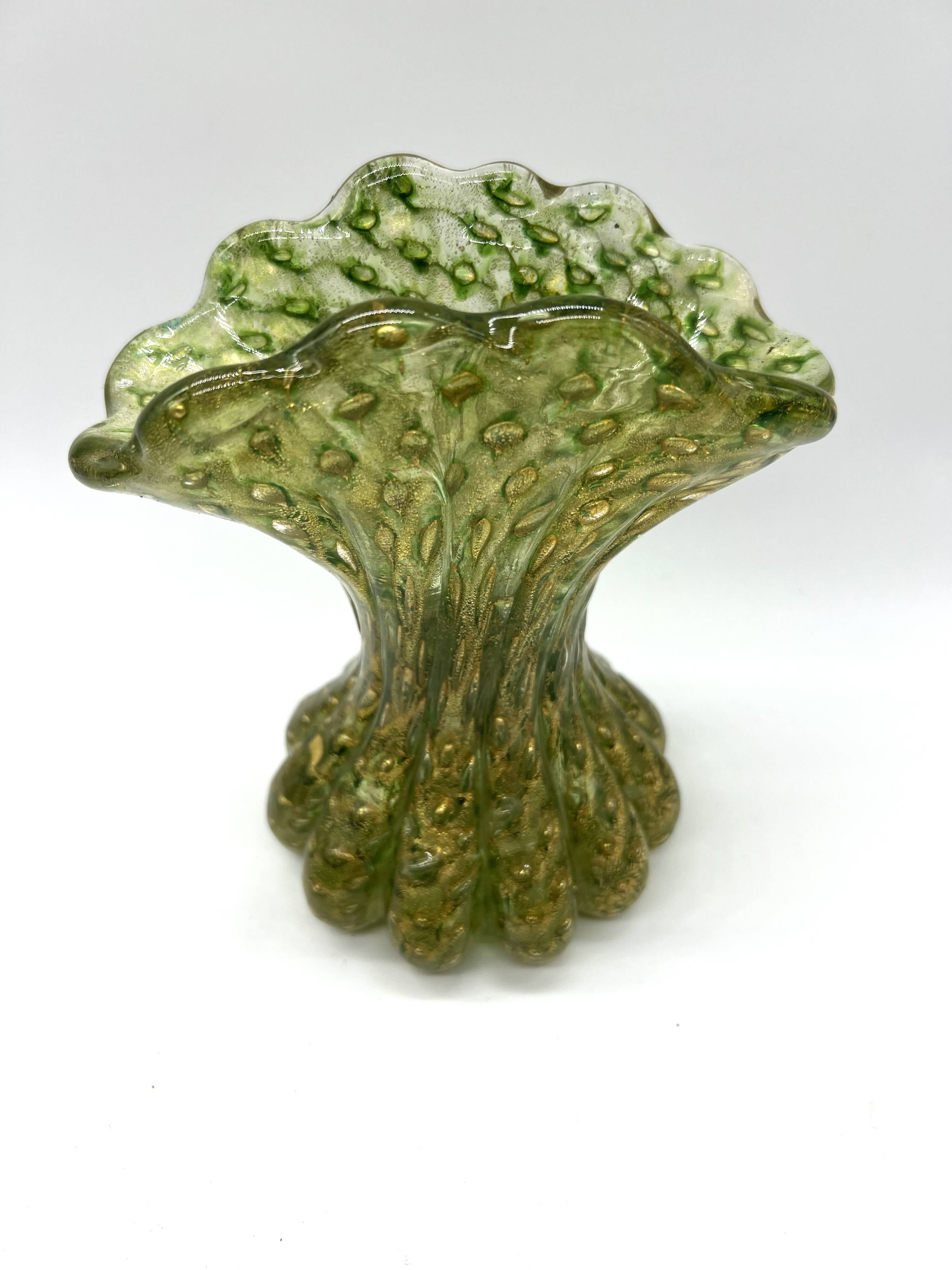 Vase en verre de Murano à inclusions d’or – Italie, vers 1960