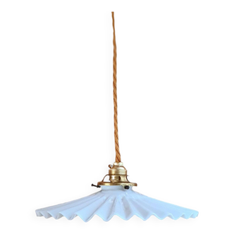 Opaline light suspension