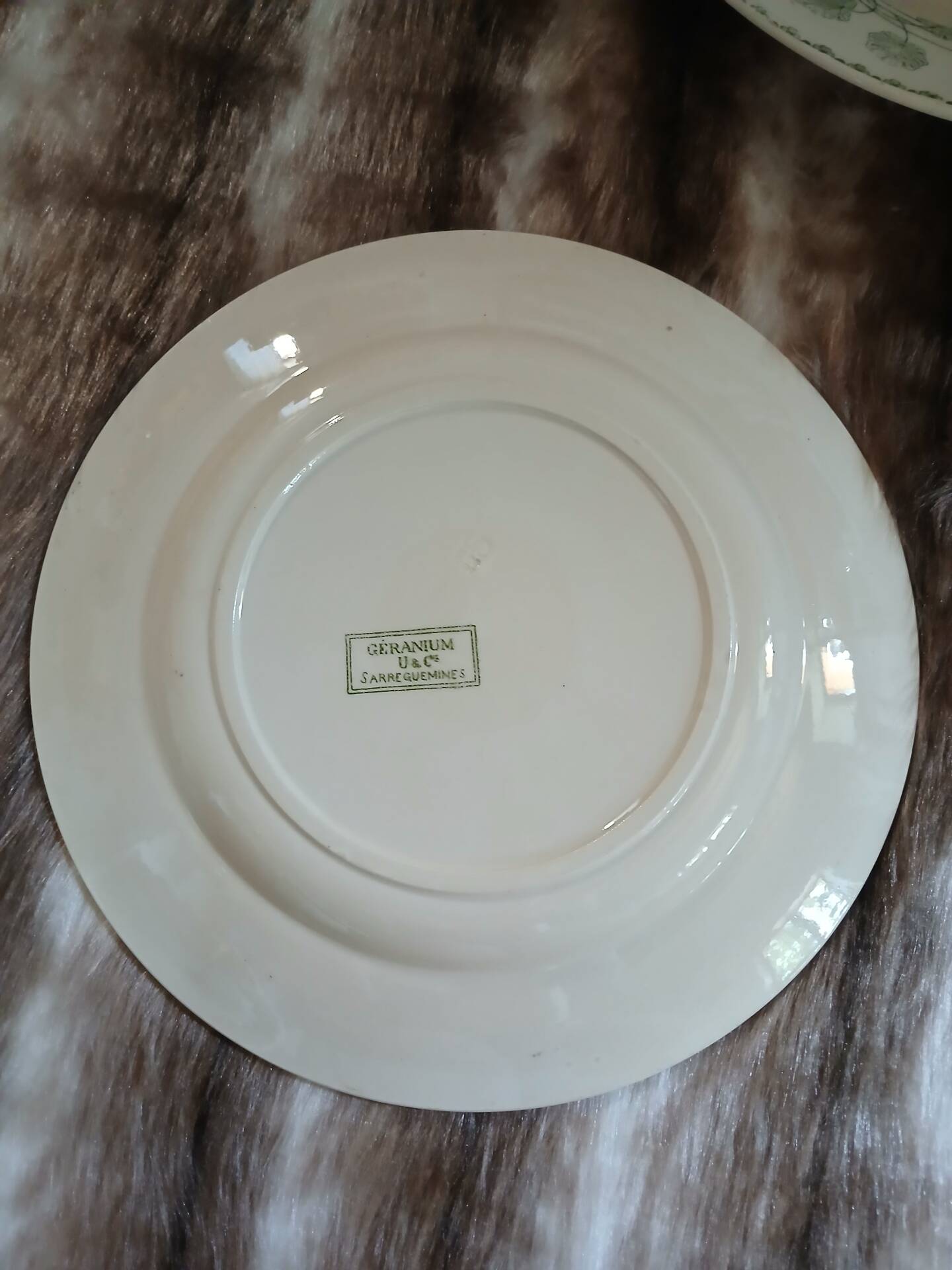 3 plats anciens en Terre de fer U&C Sarreguemines