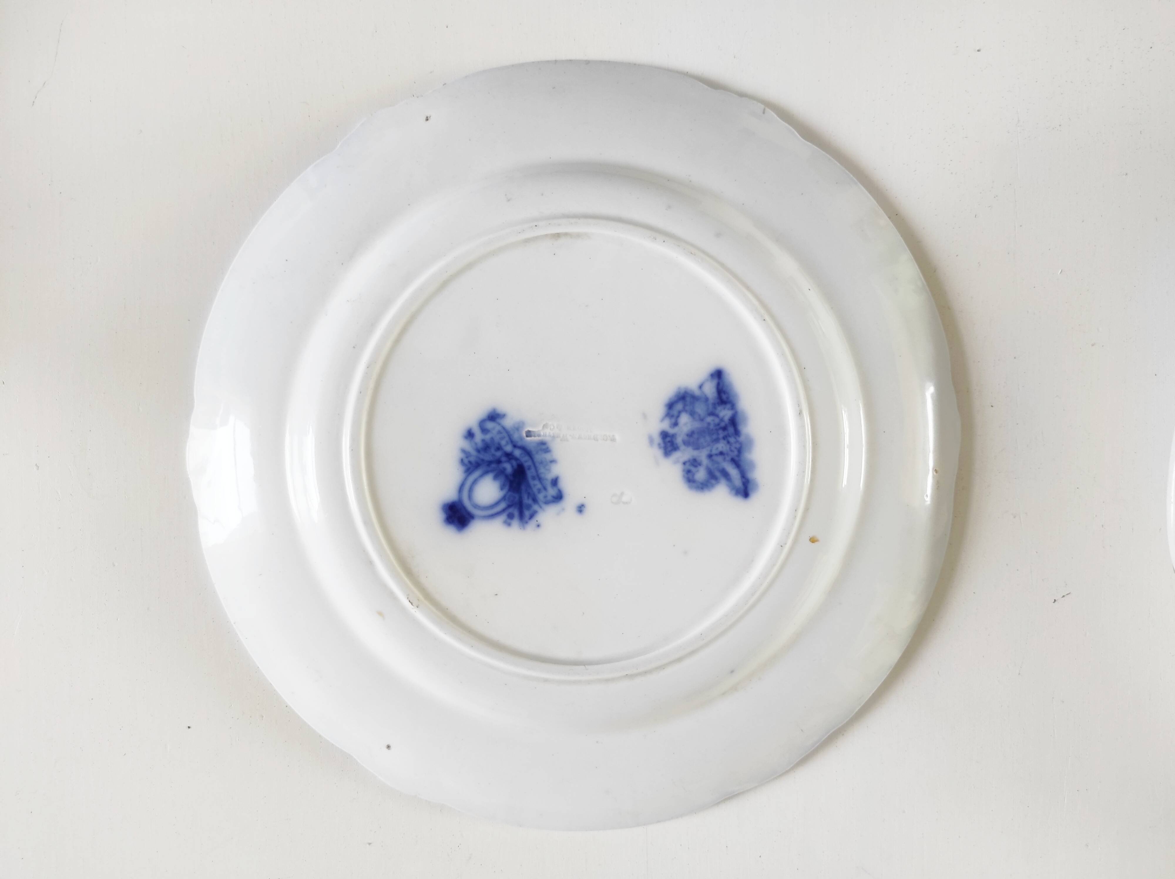 Pair of English earthenware plates, leaf pattern.