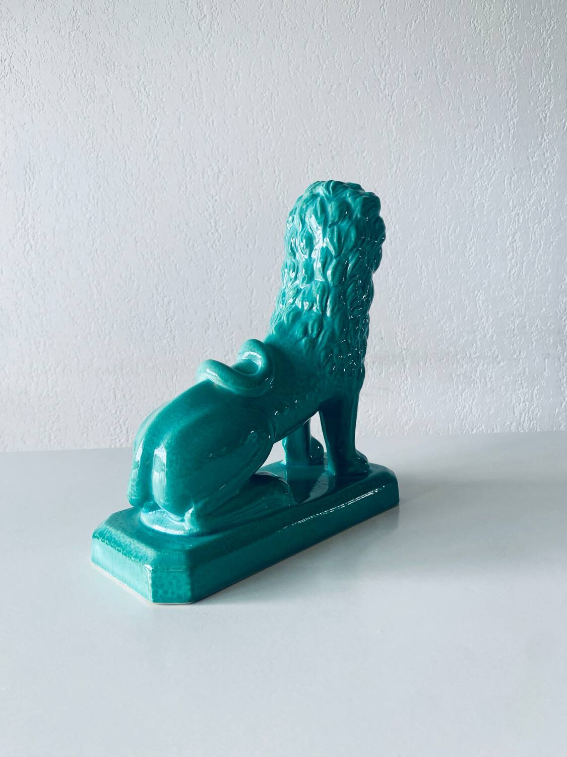 Ceramic lion sculpture