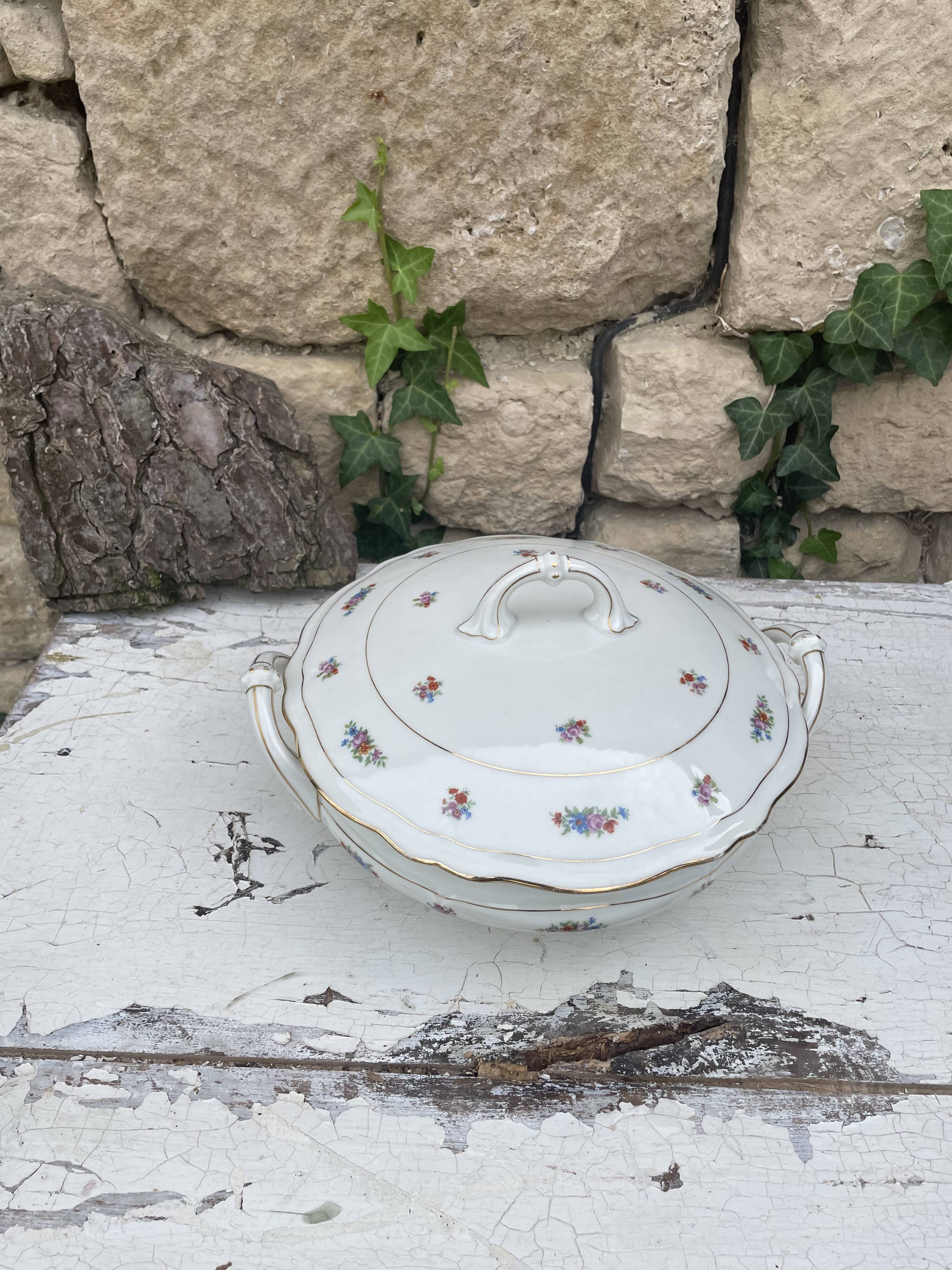 Clay porcelain soup bowl