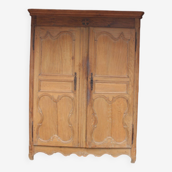 Low oak cabinet