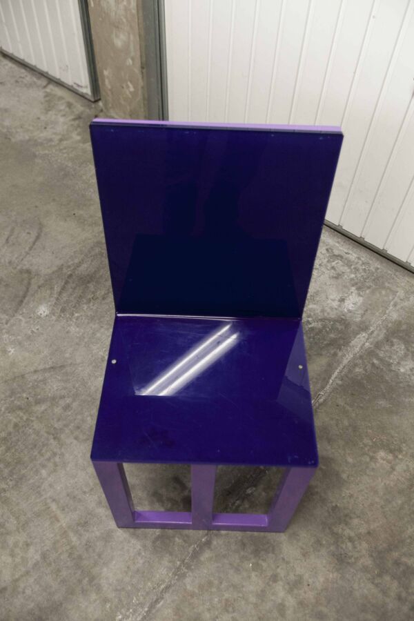 Chaise en métal et plexiglass création unique