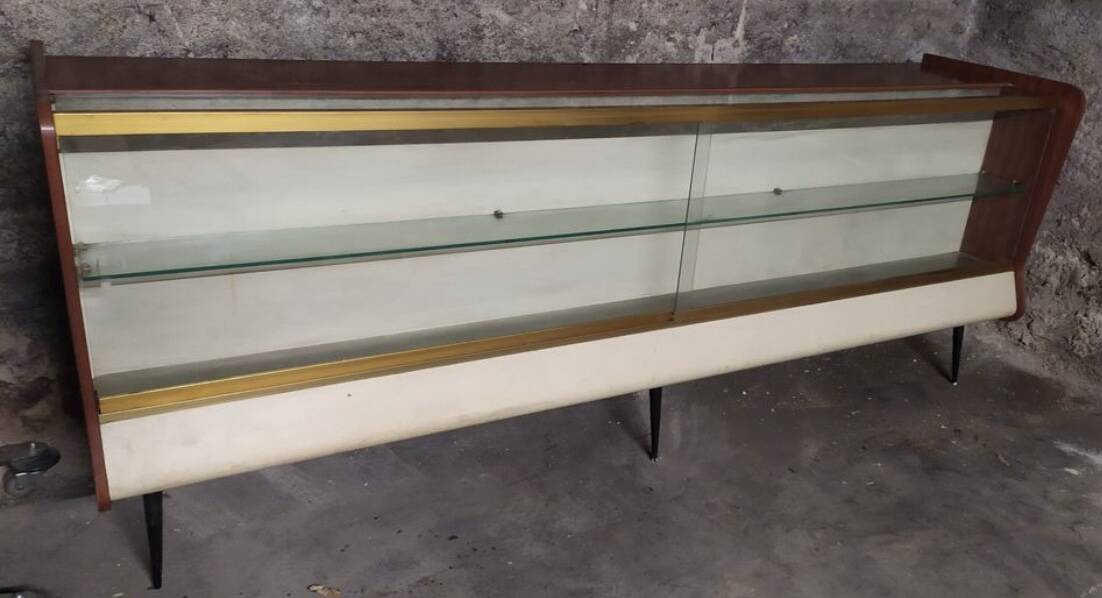 Comptoir Vitrine de Pharmacie