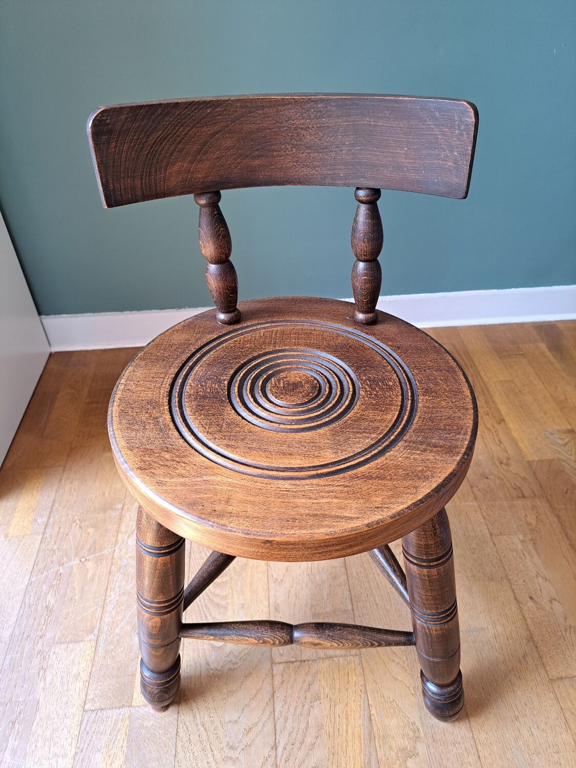 Arts and crafts stool