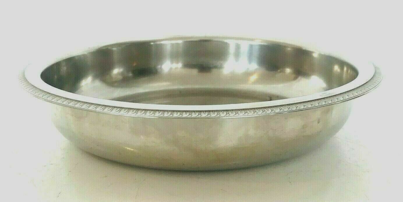 Lot of four dishes and two silver metal steels Maison Royal BB France