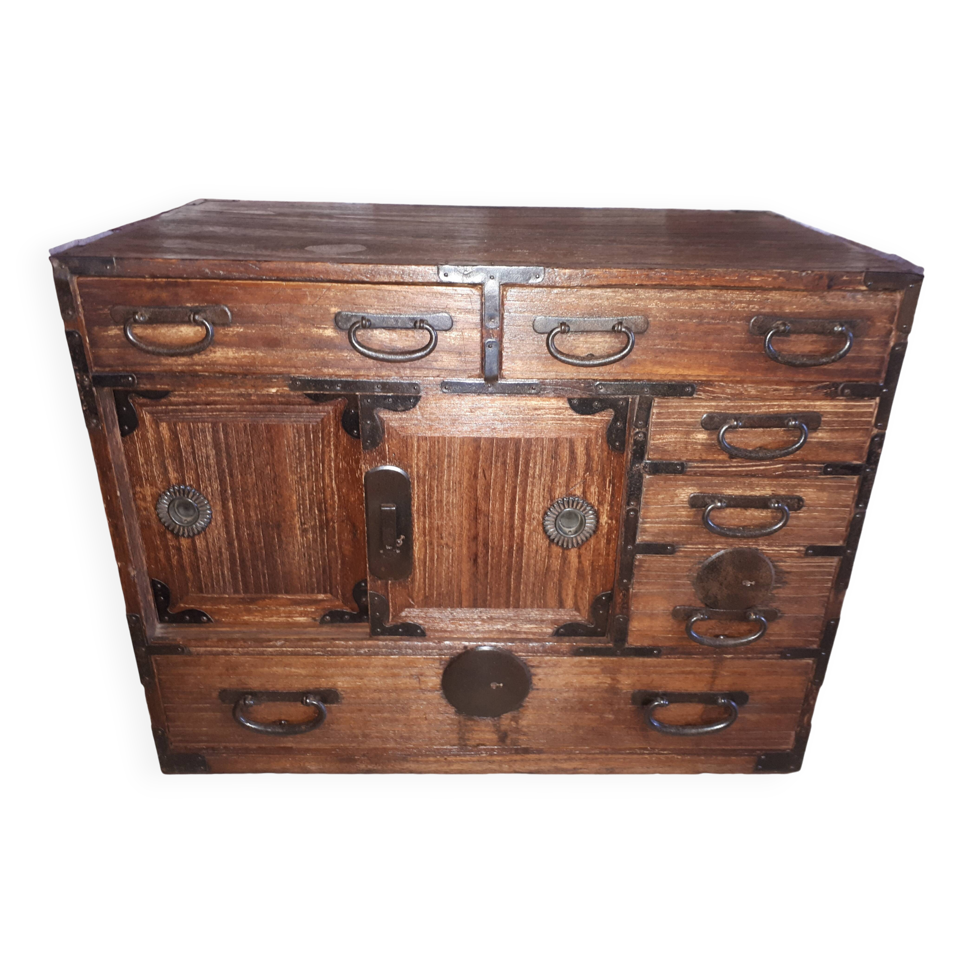 Cabinet, wooden tansu, Japan late Edo period