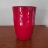Wavy shape vase