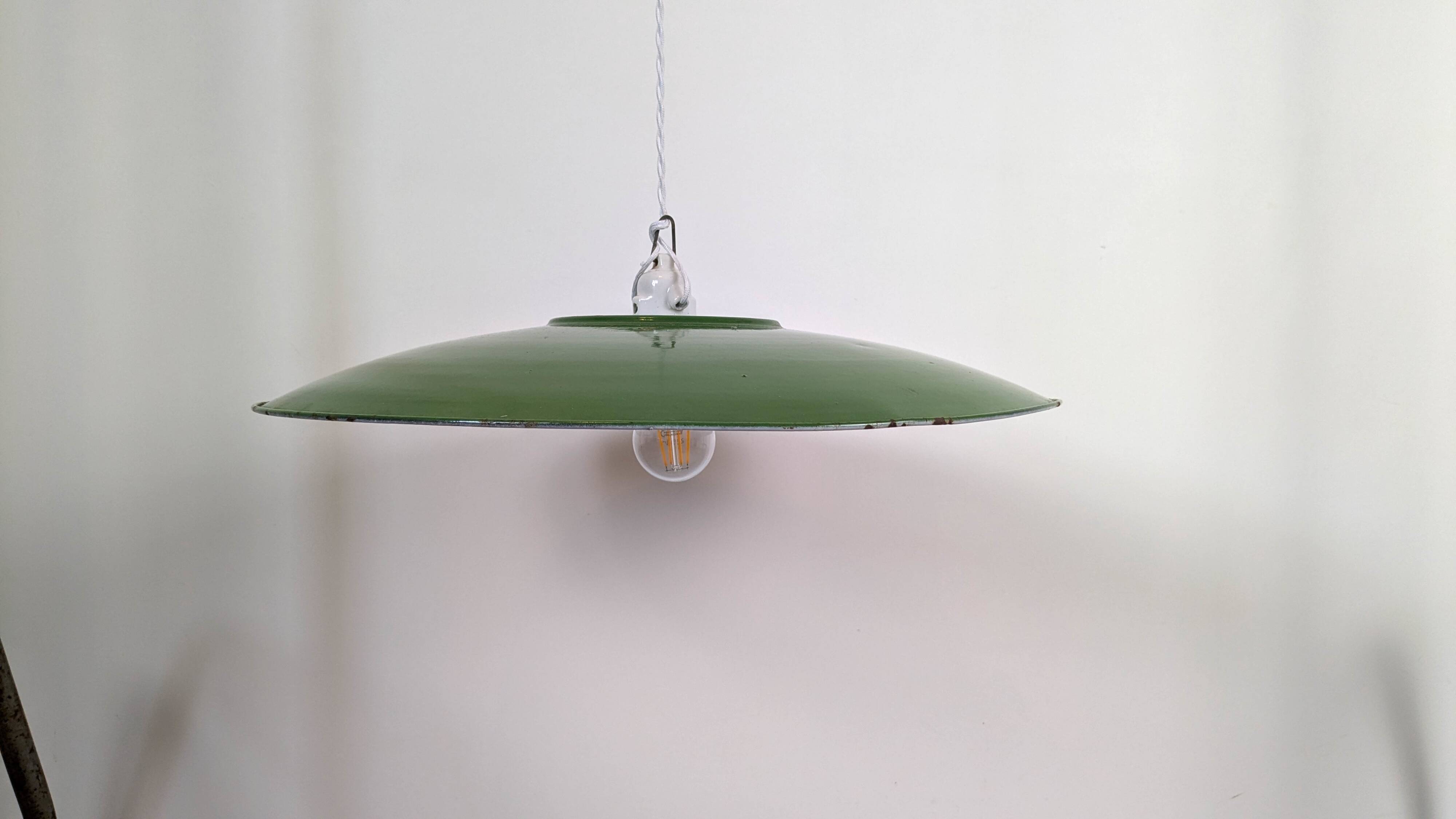 Large green industrial workshop pendant light 50 cm, ceramic socket