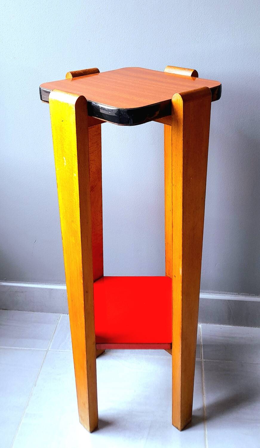 Bolster or art deco plant holder