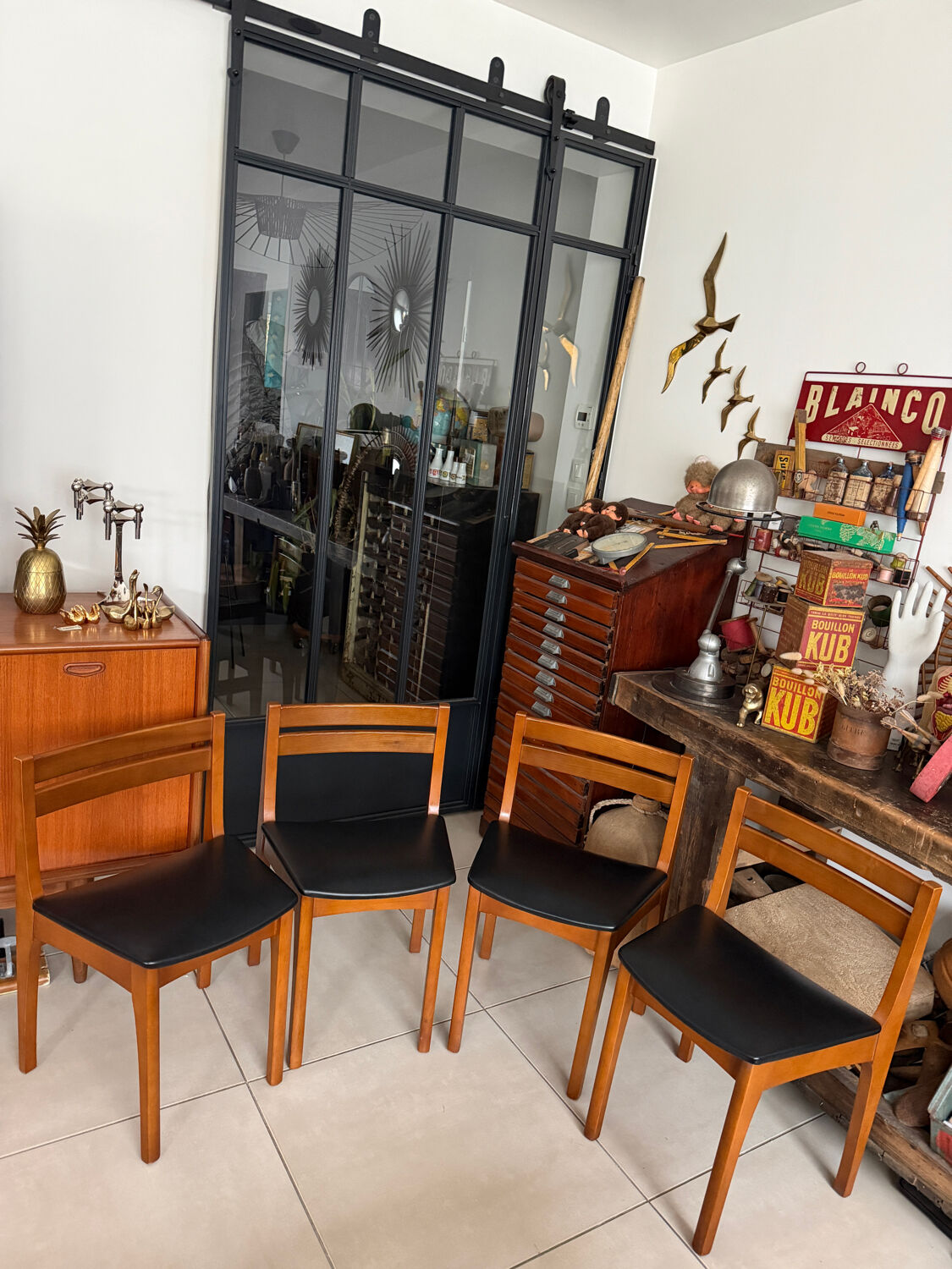 Ensemble de 4 chaises style scandinave vintage