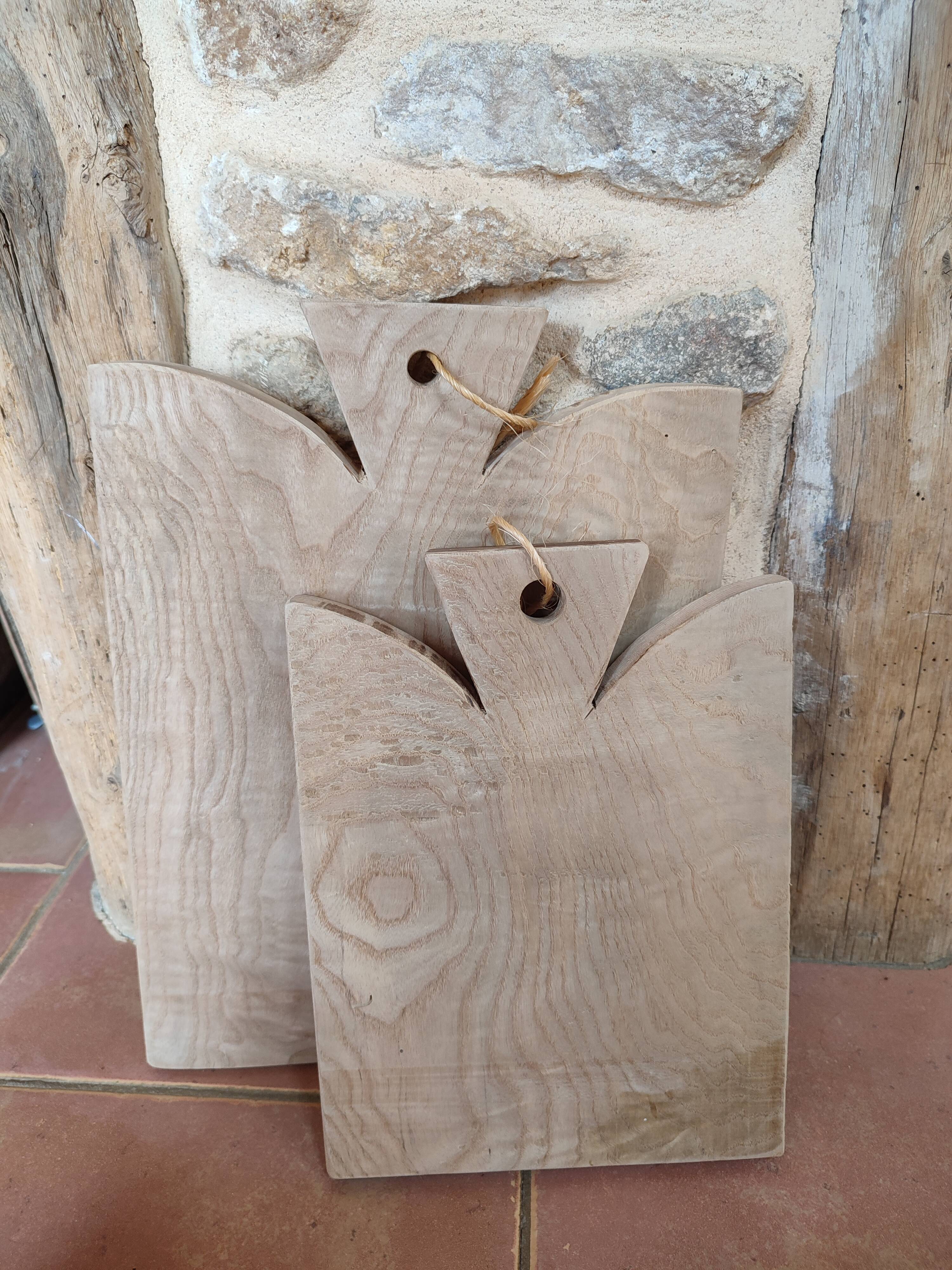 Moustache cutting board in batch